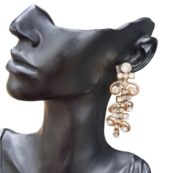 Vintage Sarah Coventry 1950s/60s Dangle Drop Rhinestone Clip Earrings - Picture 3 of 6